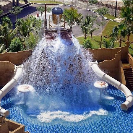 Sea View Water Theme Park At Swiss Garden Residence - 2 Bedroom Apartment Kuantan Zewnętrze zdjęcie