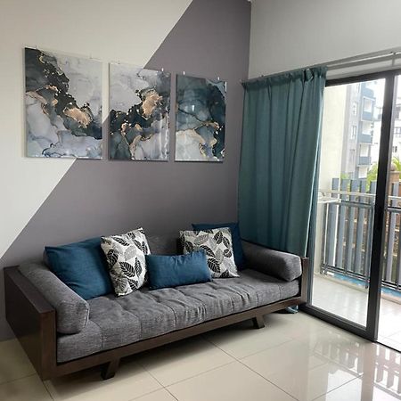Sea View Water Theme Park At Swiss Garden Residence - 2 Bedroom Apartment Kuantan Zewnętrze zdjęcie